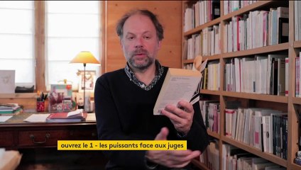 Denis Podalydès lit la fable "Les Deux Mulets" de Jean de La Fontaine