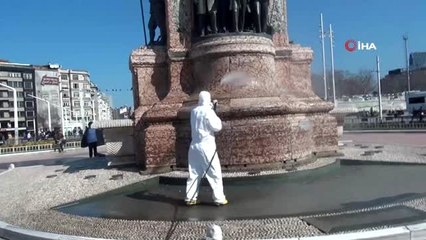 Cumhuriyet Anıtı dezenfekte edildi