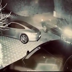 Ece Erken, Şafak Mahmutyazıcıoğlu'nun ve eşinin  arabalarının aynalarını kırdı