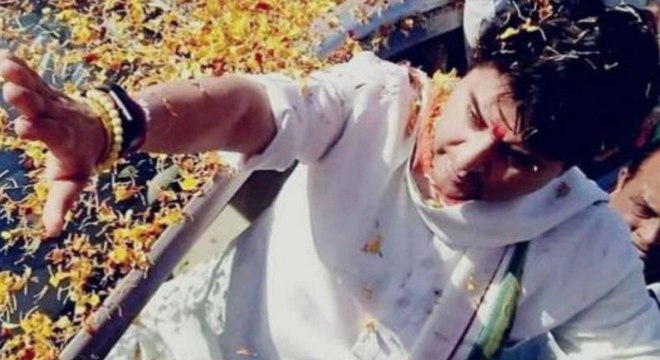 BJP leader Jyotiraditya Scindia arrives in Bhopal