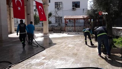 Marmaris'te dezenfekte çalışmaları devam ediyor