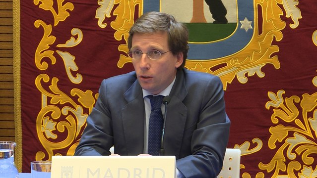 Almeida urge a realizar solo actividades imprescindibles