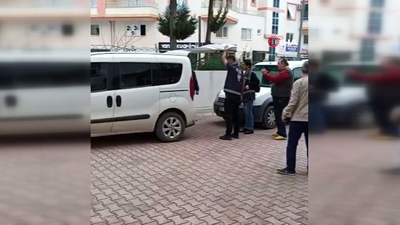 Kumluca'da evlerden 17 bin TL değerinde ziynet eşyası çalan 5 şüpheli yakalandı