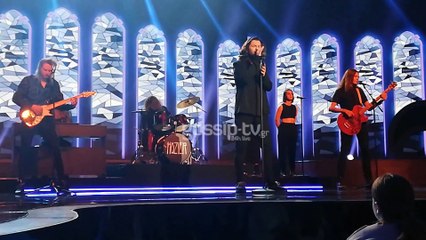 ΥFSF: Ο Νικόλας Ραπτάκης τραγούδησε Take me to church