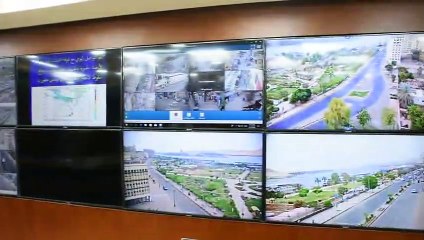 انتشار شرطي بالشوارع لمواجهة الأمطار وتحريك الطرق..فيديو