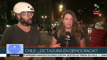 Carabineros de Chile continúan reprimiendo a ciudadanos en protesta