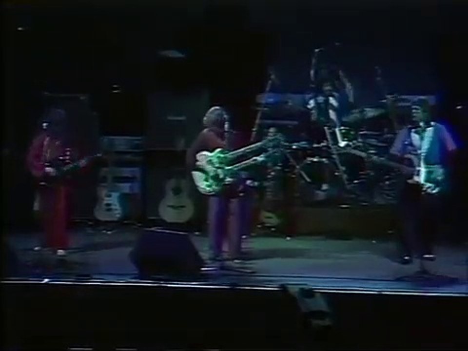 Paul McCartney & Wings Let me roll it Melbourne 11131975 Video