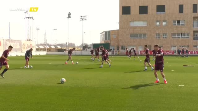 El Villarreal entrena a puerta cerrada y limita el acceso a las instalaciones deportivas