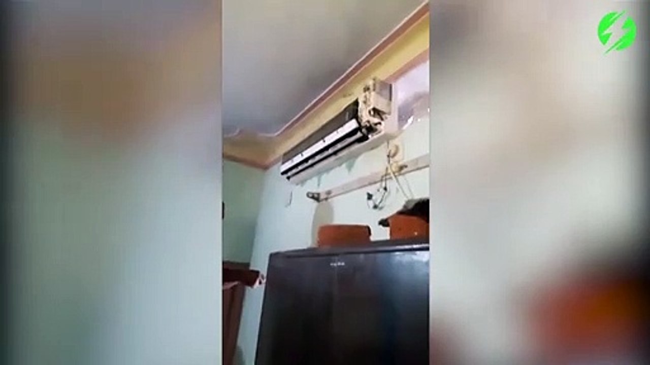 Des bruits venaient de la climatisation... Regardez ce qu'ils y trouvent