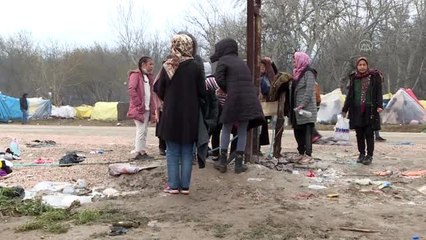 Sığınmacıların bekleyişi sürüyor