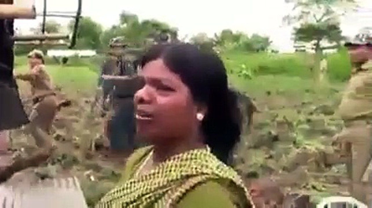 Assam में 1150 एकड़ जमीन आदि वासियों से छीन कर पतंजलि के मालिक बाबा रामदेव को दी गई है