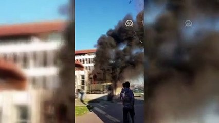 Üniversite bahçesindeki kulübede çıkan yangın söndürüldü - İSTANBUL