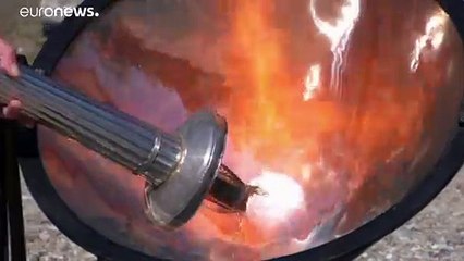 Fellobbant az olimpiai láng