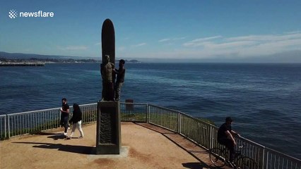 Santa Cruz Surfer statue given mask to raise coronavirus awareness