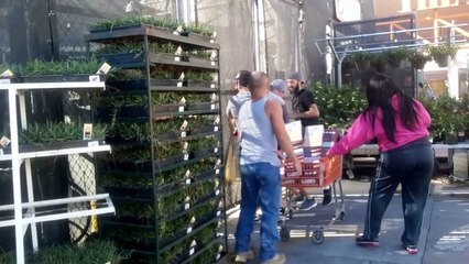 Shoppers Stop Man From Allegedly Leaving with Flooring Materials