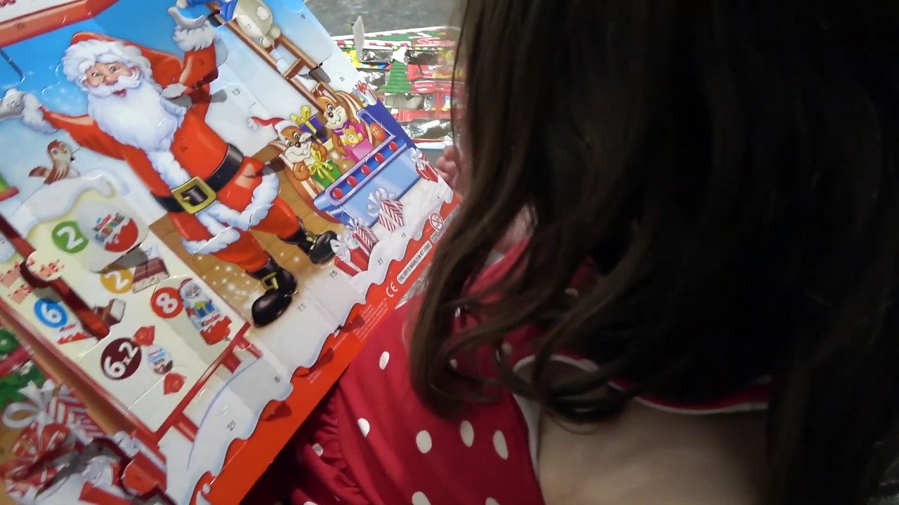 Sophia, Isabella  e Alice Brincando com  Barbie , Lol Surpresa, Natalino e Castelo da Princesa Rapunzel