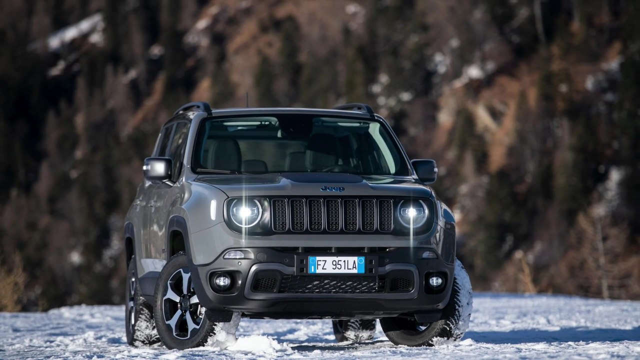 Jeep Renegade 4xe bei der Easy Wallbox-Präsentation
