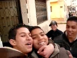 Défoncé un con ki joué o dame !!