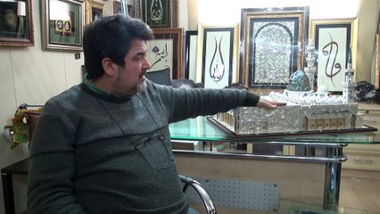 Adanalı öğretmen 28 bin sedef parçasından Mescid-i Nebevi maketi yaptı - ADANA