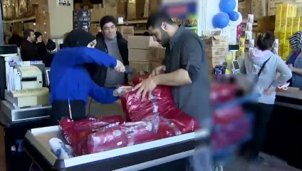 Virüsten korkan soluğu marketlerde aldı