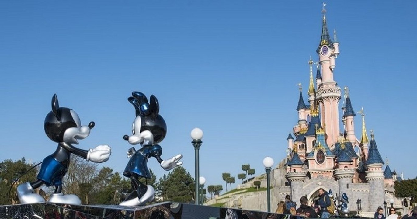 Disney ferme ses parcs aux États-Unis et en France, en raison de l'épidémie de coronavirus
