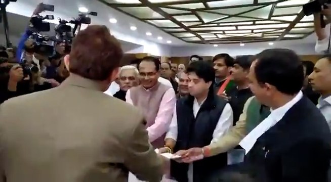 Scindia files nomination for Rajya Sabha