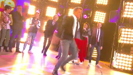 Figures, danses... les chroniqueurs enflamment le plateau de TPMP