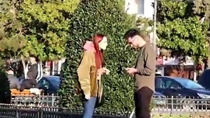 Türkiye bu videoyu konuşuyor! 'Babanız İdlib'de şehit oldu'