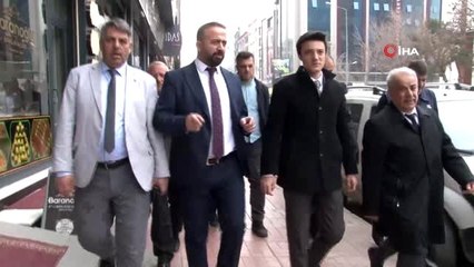 Vanlı esnaf fahiş fiyattan dolayı maske ve dezenfektan bulundurmuyor