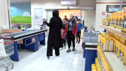 Öğrenciler birincilik ödülünü hayır kurumuna bağışladılar