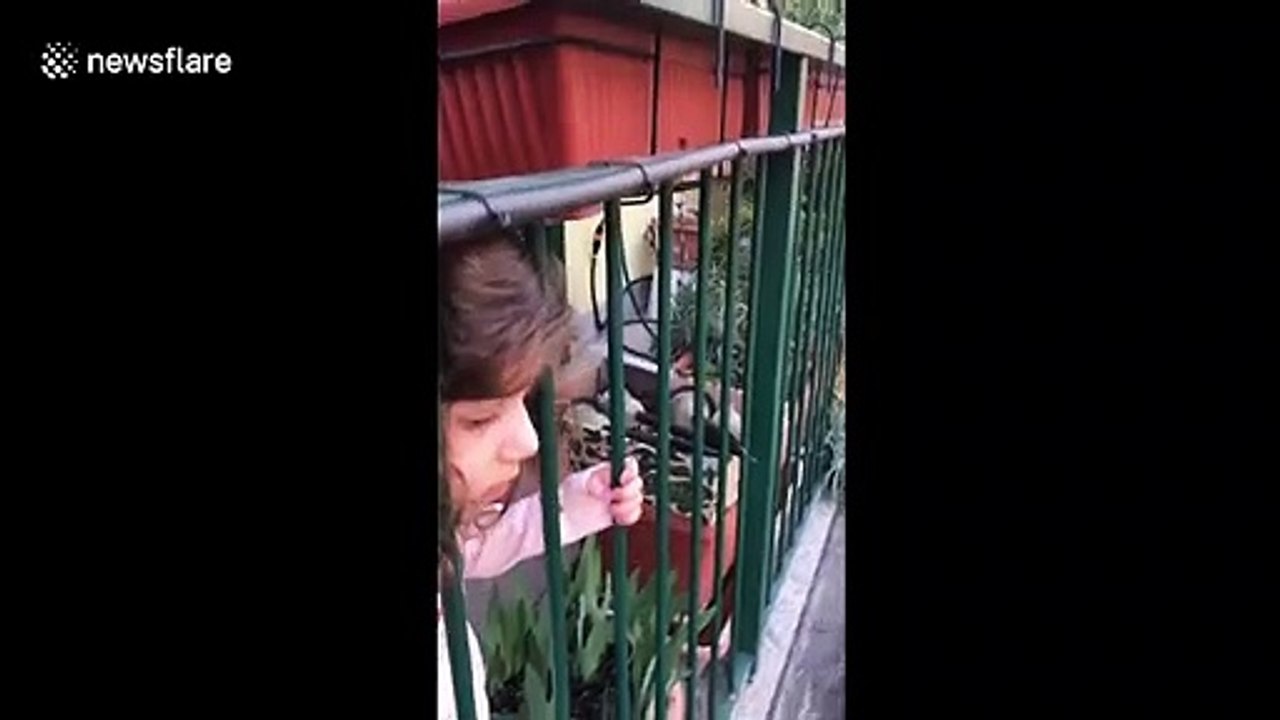 Amazing moment Italians use flashmob to sign national anthem to fight back against coronavirus lockdown