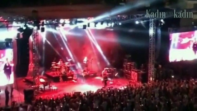 Emine Bulut'un kızı için konser | BIGGRANDTUBE
