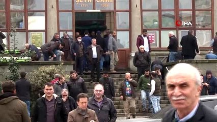 AK Partililerden DEVA Partisi'ne geçenler için gıyabi cenaze namazı