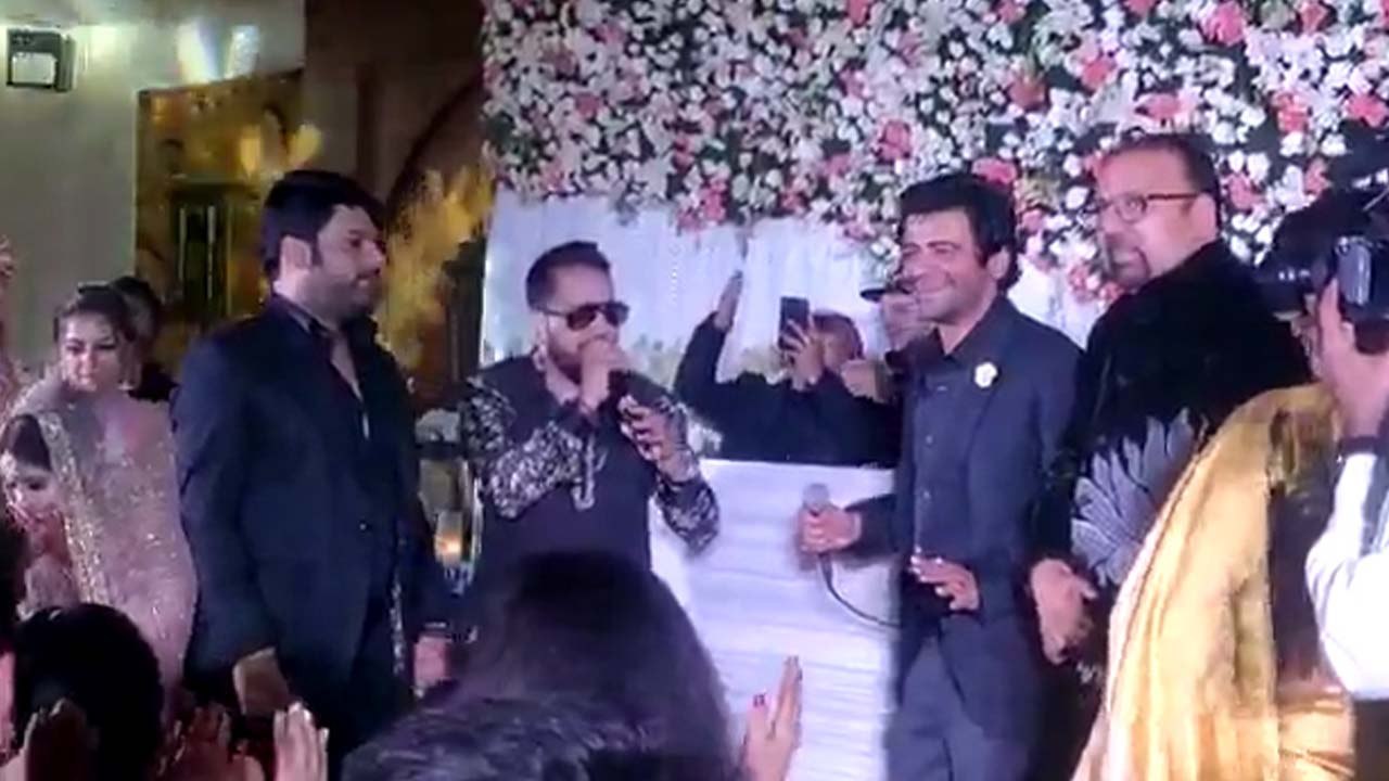 लंबे समय बाद साथ दिखे कपिल शर्मा और सुनील ग्रोवर, ए मेरी जोहराजबीं पर डांस का वीडियो वायरल