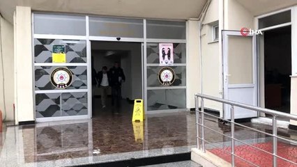 Sahte 100 liralarla 10 bin liralık altın alıp kaçtı