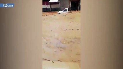 شاهد شدة السيول التي ضربت مدينة يبرود بريف دمشق