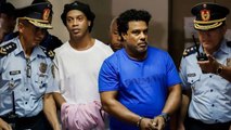 Ronaldinho a joué un match de football en prison au Paraguay