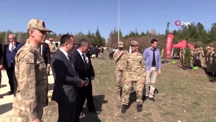 İdlib şehitlerinin isimlerinin yazdığı fidanlar toprakla buluştu