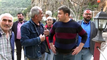 AK Parti Erdemli İlçe Başkanı Kaya, su taşkını yaşanan bölgeyi inceledi
