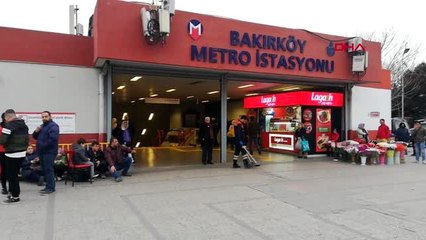 İSTANBUL'DA METRO SEFERLERİNDE AKSAMA