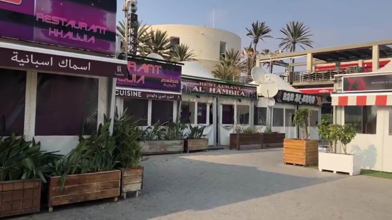 Locales cerrados en las playas de Barcelona