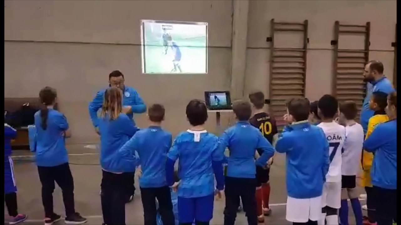 1er entrainement technique foot à 8 au groupe U10