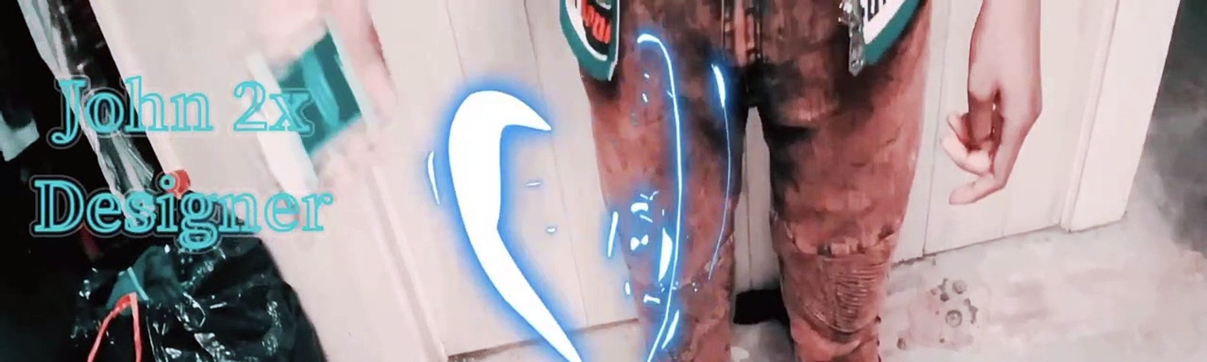 John 2x designer