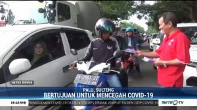 Perhimpunan INTI Sulteng Bagikan Masker Gratis di Jalanan