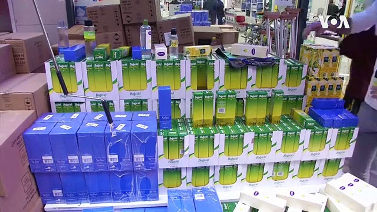 People in Turkey Rush to Buy Face Masks and Sanitizers to Protect from Coronavirus
