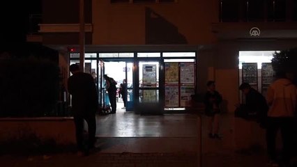 İzmir'de zincir marketten silahlı soygun