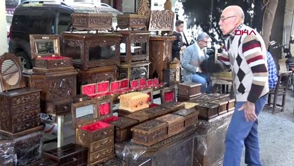 ADANA 'Sandıkların Efendisi' Yaşar Usta yıllara meydan okuyor