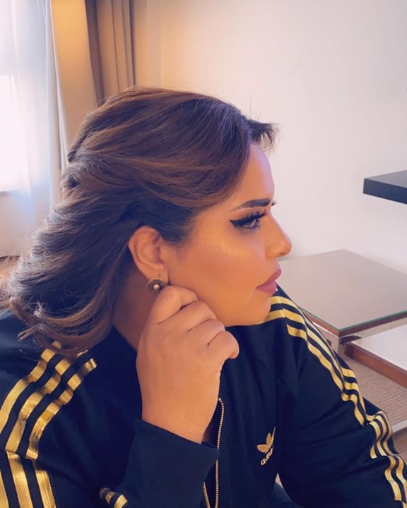 هيا الشعيبي تشعل موجة من الضحك بتعليقها على تعليق الدراسة في الكويت