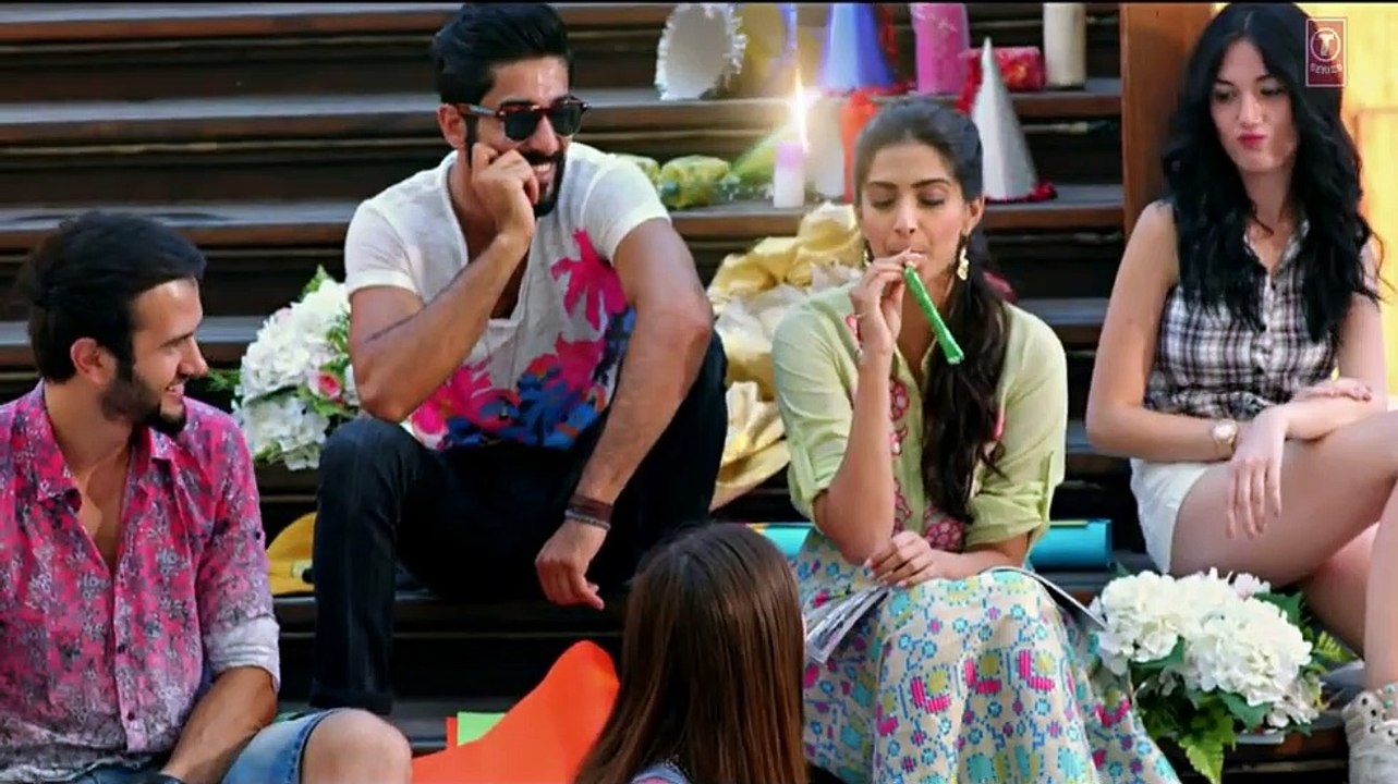 Dheere Dheere - Yo Yo Honey Singh Video Song