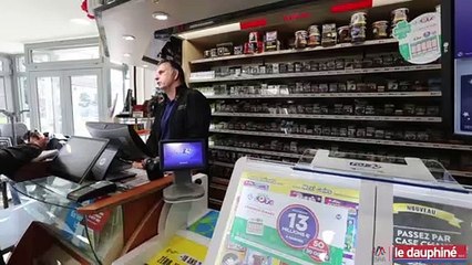 Fermeture des commerces "non indispensables" : Au bar tabac Le Code bar de Carpentras, on s’adapte